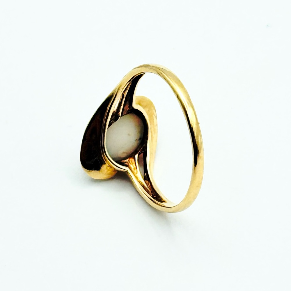 Vintage 10k Yellow Gold-Filled Opal Ring - Picture 7 of 11